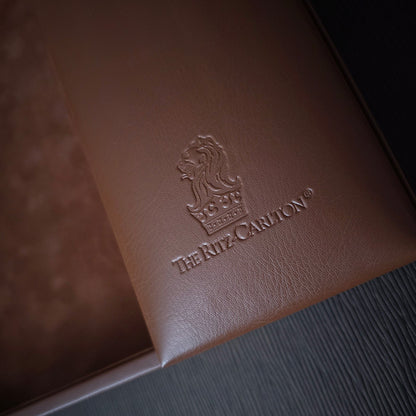 BX02 Ritz Conference Box